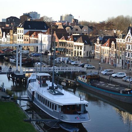 De Pelsertoren 兹沃勒 外观 照片
